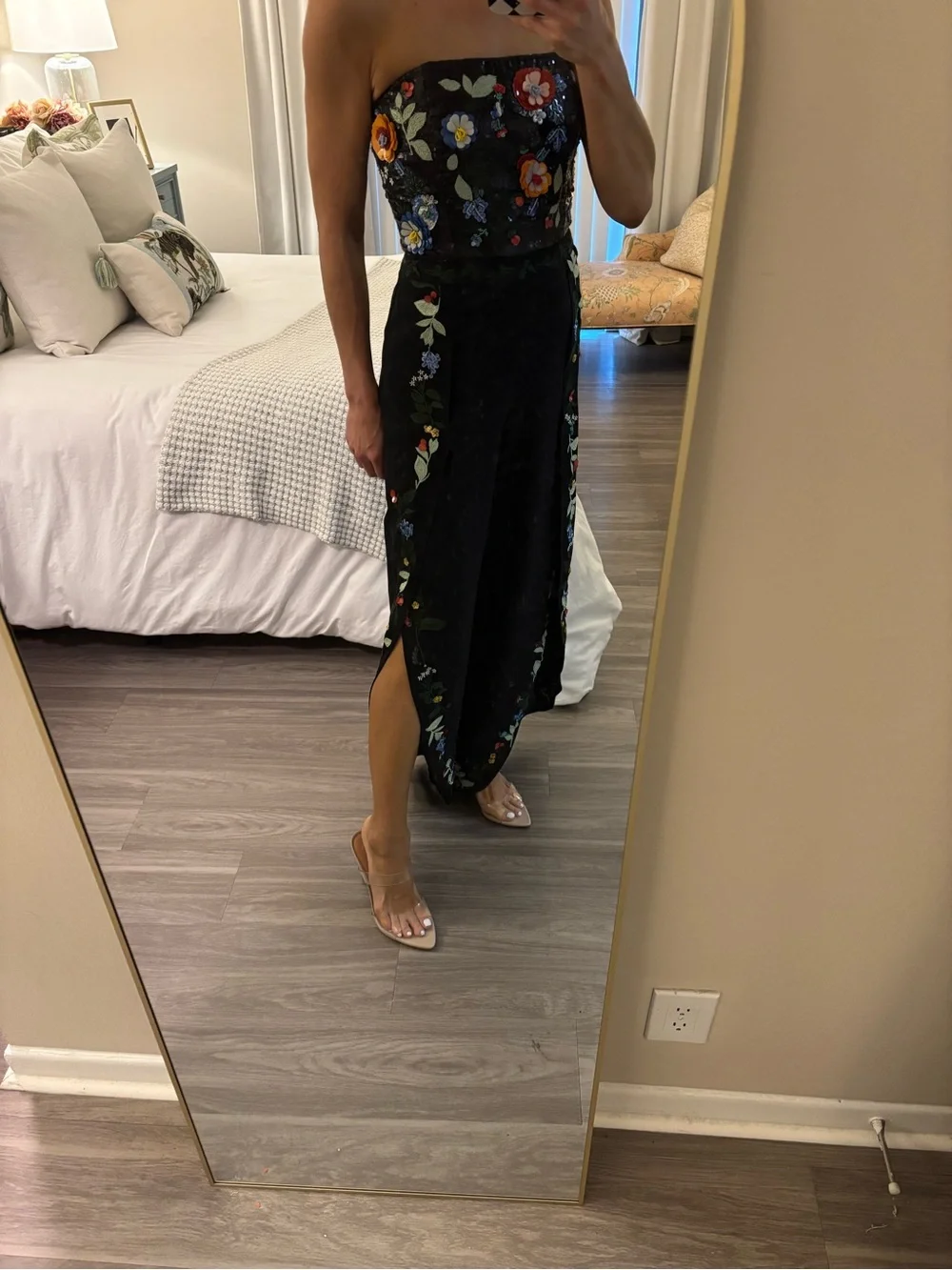 πΈ Alice + Olivia Sequin Floral Embroidered Bustier Jumpsuit πΈ - Picture 4 of 10